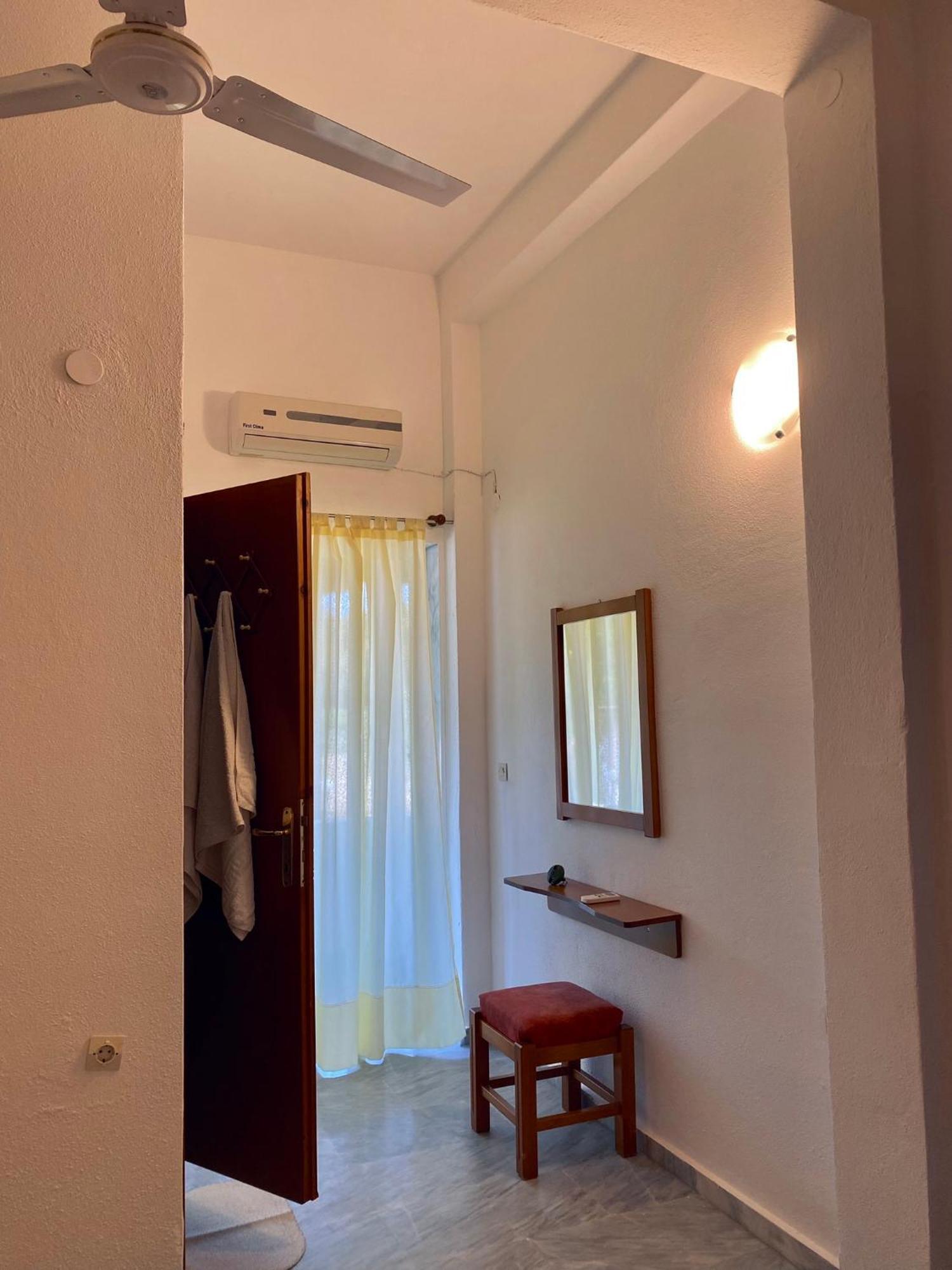 Possidi Kouslaka Apartment Luaran gambar