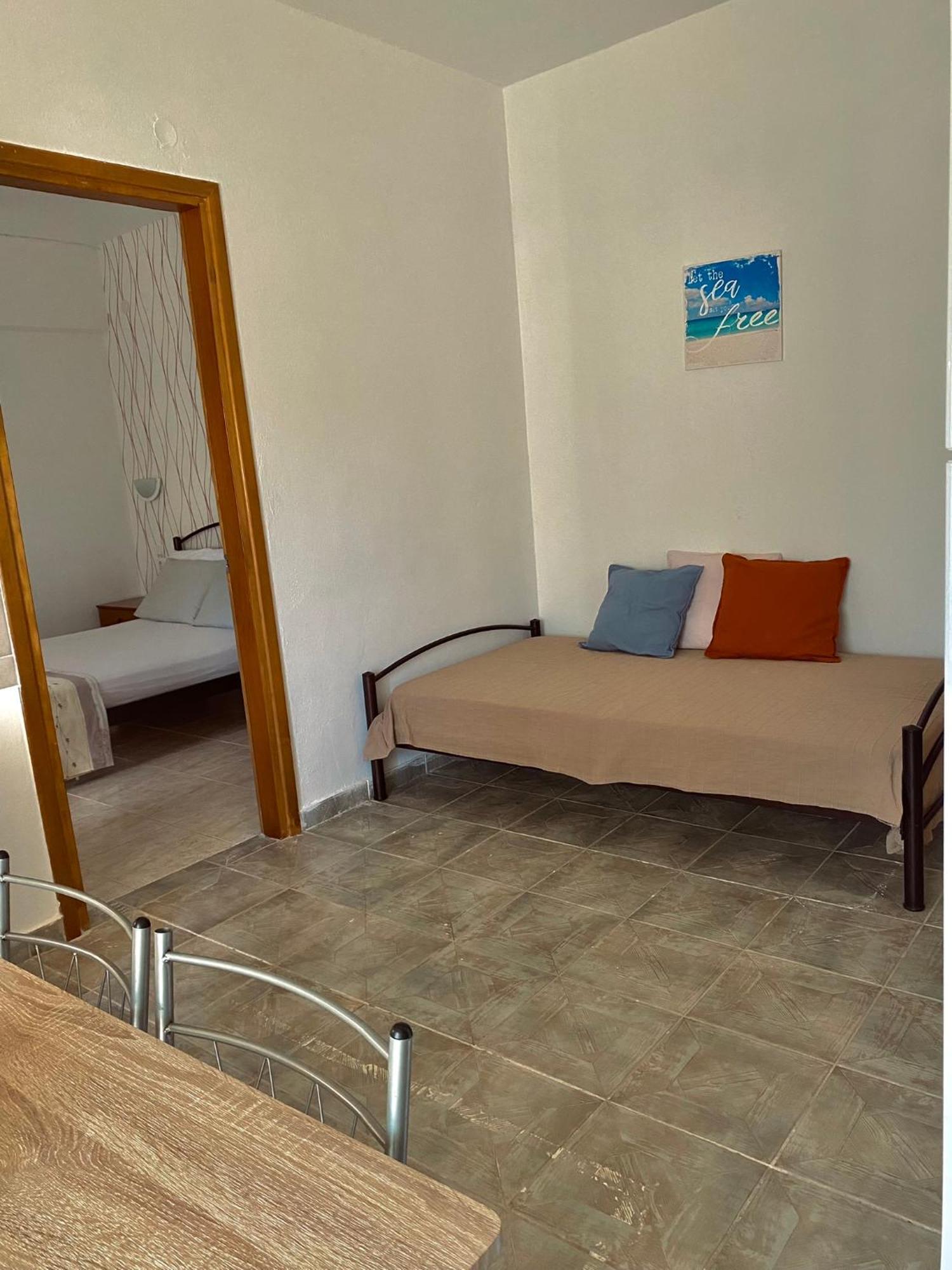 Possidi Kouslaka Apartment Luaran gambar